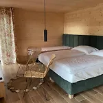 Glamping Challet Slunecno Cesky Raj Camping Dobšín
